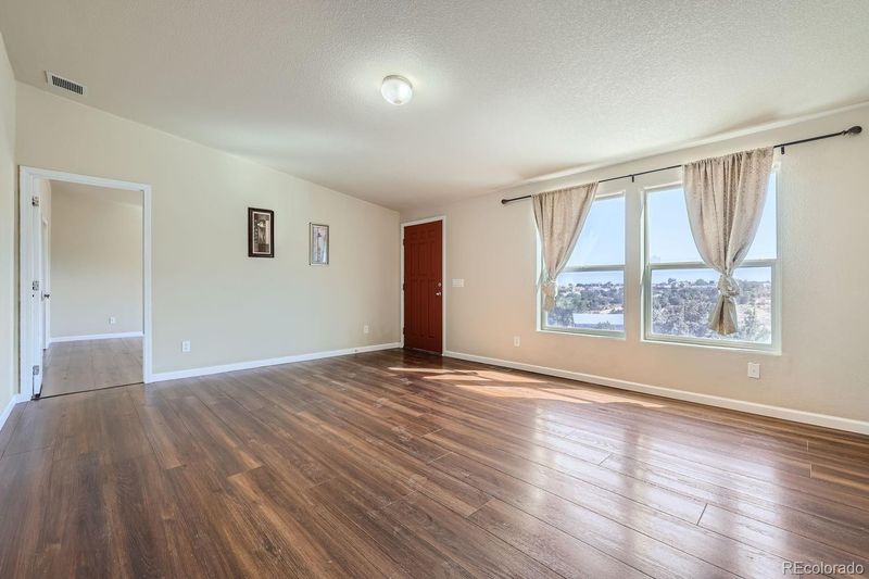 9 Bear Gulch Rd, Florence, CO 81226