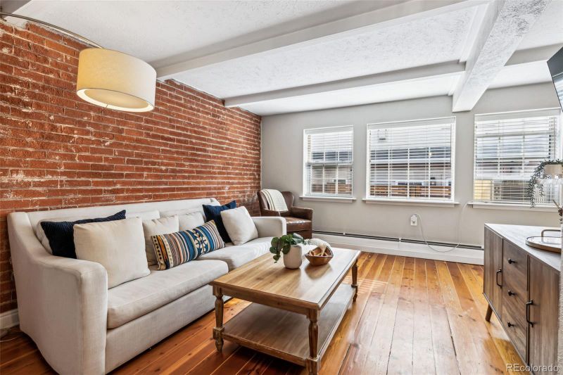 160 Jackson St #5, Denver, CO 80206