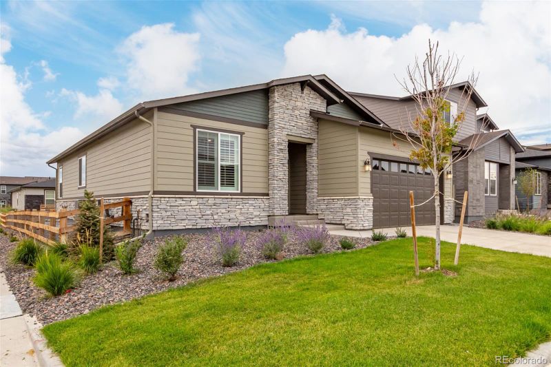 23692 E 40th Ave, Aurora, CO 80019