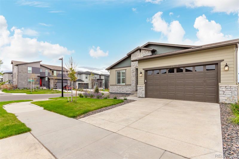 23692 E 40th Ave, Aurora, CO 80019