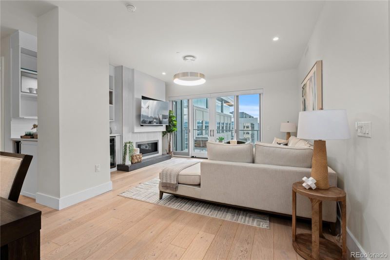 155 Steele St #917, Denver, CO 80206
