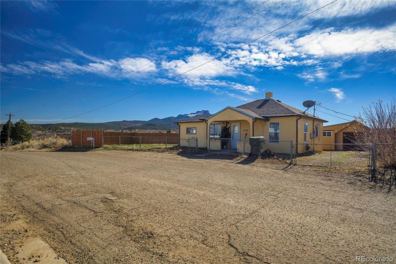 1132 Robinson Ave, Trinidad, CO 81082
