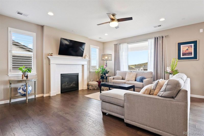 6196 Leilani Dr, Castle Rock, CO 80108