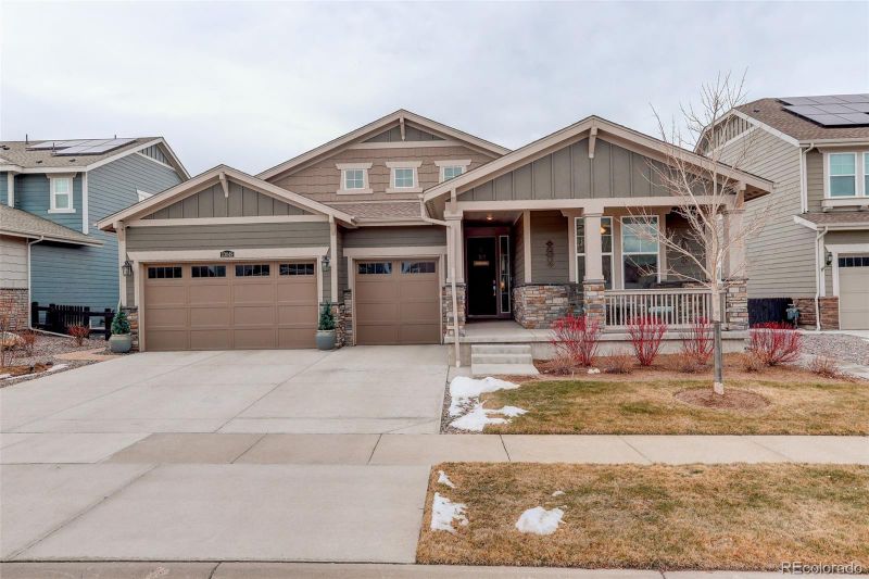 23049 E Narrowleaf Dr, Aurora, CO 80016