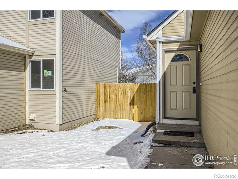 1057 Townley Cir, Longmont, CO 80501