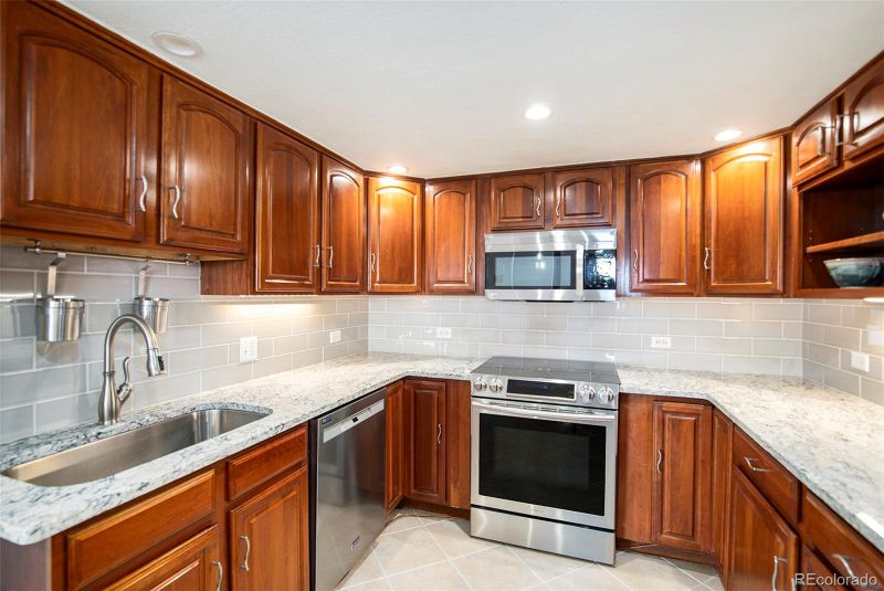 1029 E 8th Ave #1302, Denver, CO 80218