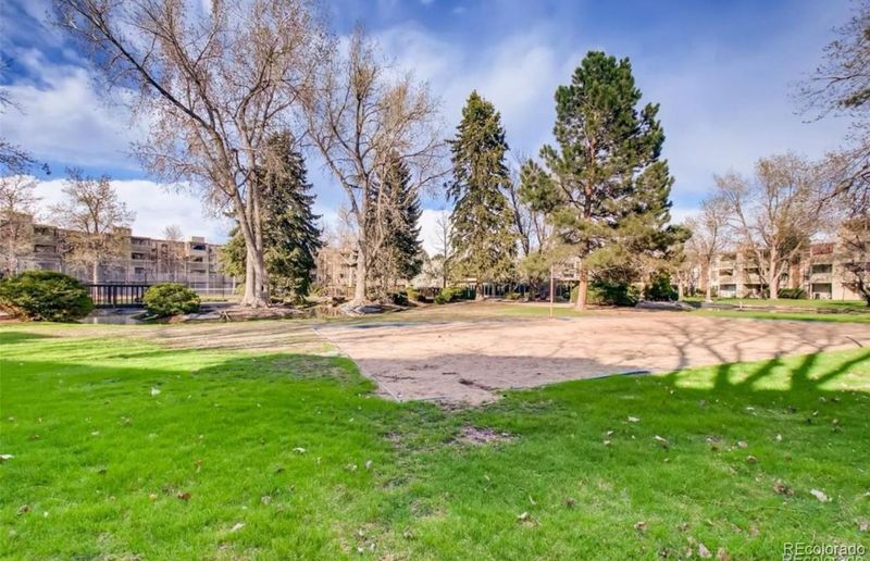1300 Parker Rd #186, Denver, CO 80231