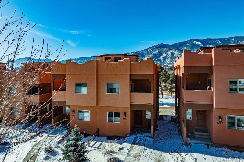 3335 W Kiowa St, Colorado Springs, CO 80904