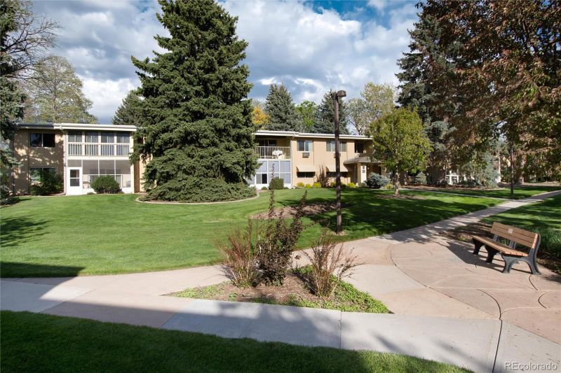 675 S Clinton St #8B, Denver, CO 80247