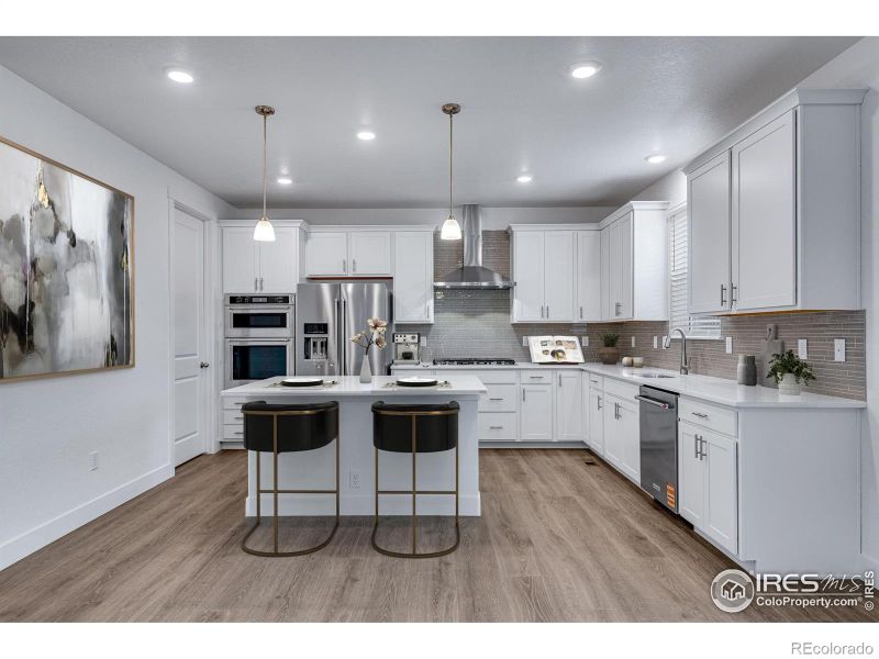 1860 Chaffee Crest Dr, Berthoud, CO 80513