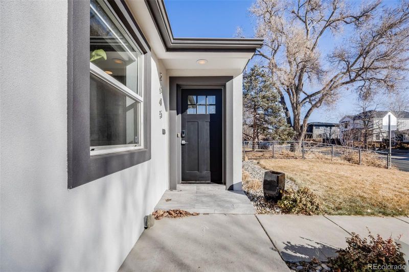 2645 Jasmine St, Denver, CO 80207