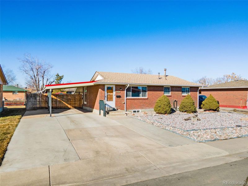 335 N 16th Ave, Brighton, CO 80601
