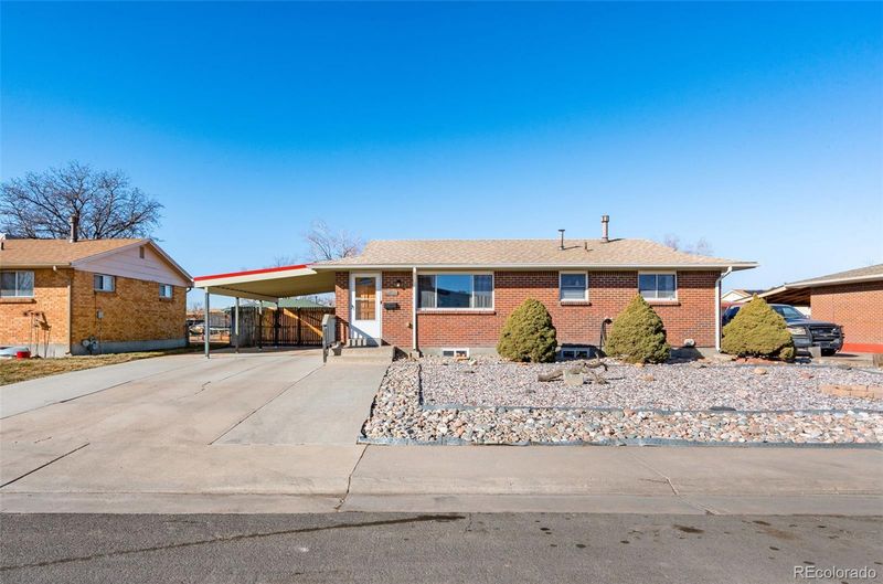 335 N 16th Ave, Brighton, CO 80601
