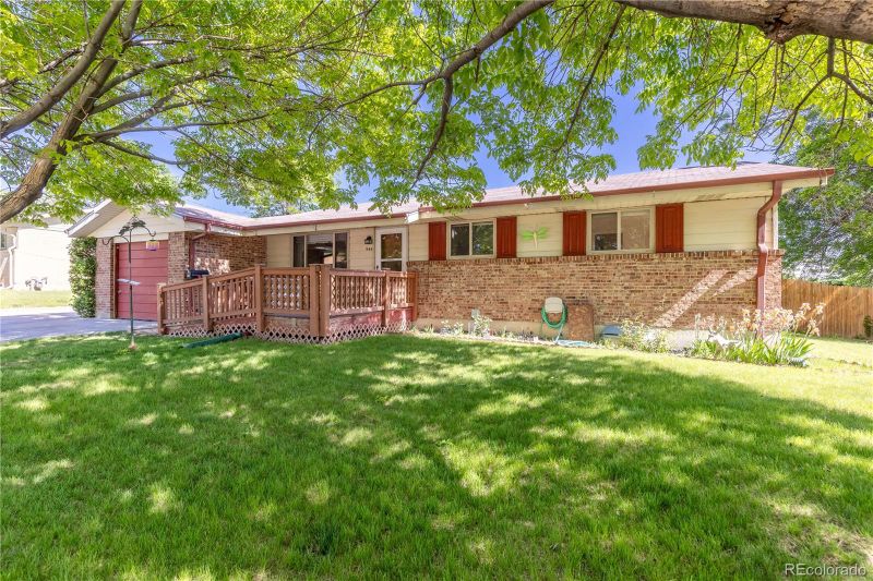 945 W 101st Ave, Northglenn, CO 80260