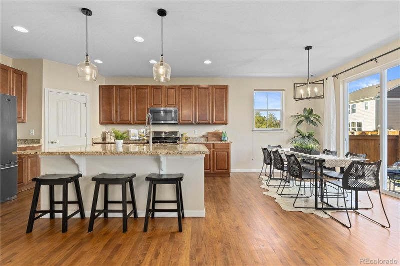 381 Rainbow Ln, Lafayette, CO 80026