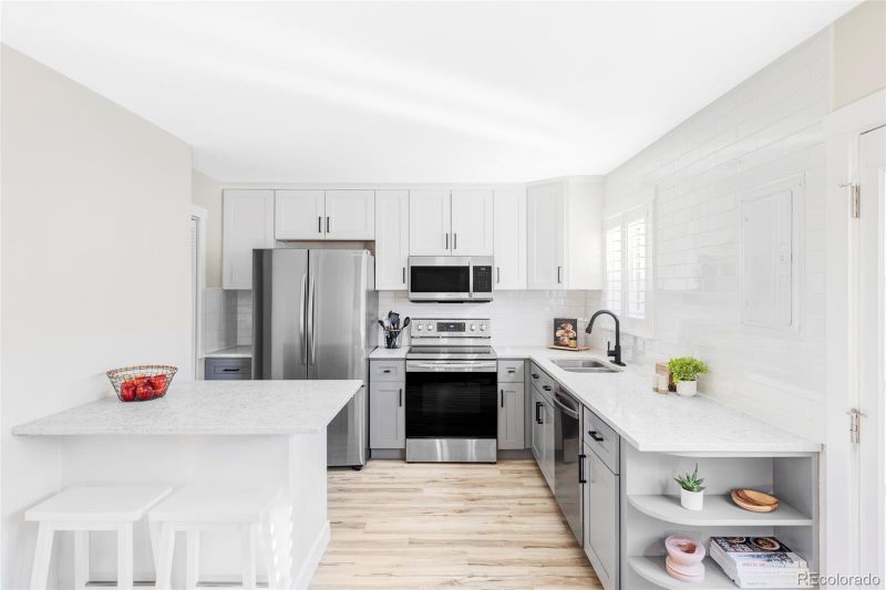 5571 S Lowell Blvd, Littleton, CO 80123