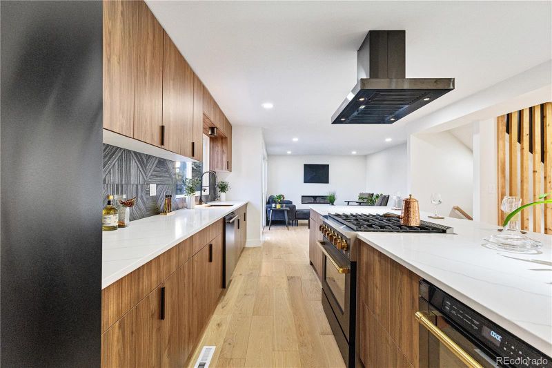 2108 S Hoyt Way, Lakewood, CO 80227