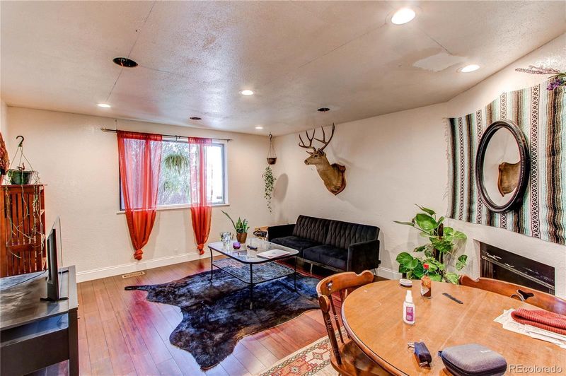 634 S Hazel Ct, Denver, CO 80219