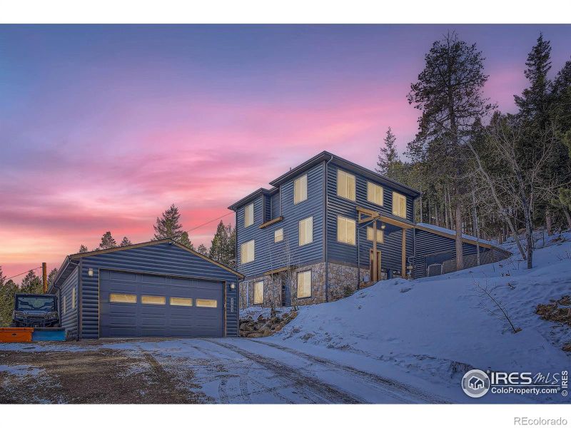 11932 Coal Creek Heights Dr, Golden, CO 80403