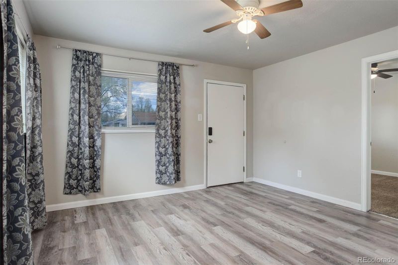 911 E 2nd St, Colorado Springs, CO 80907