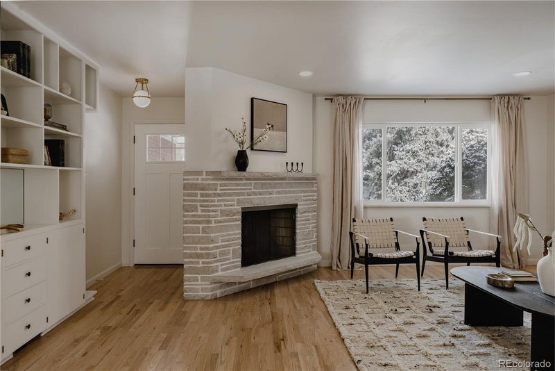 768 W Larigo Ave, Littleton, CO 80120
