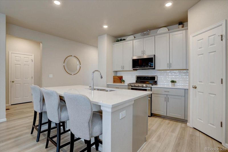 2785 Black Hawk Pl, Brighton, CO 80601