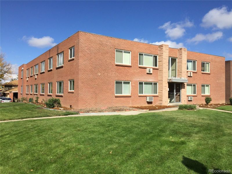 6499 W 38th Ave, Wheat Ridge, CO 80033
