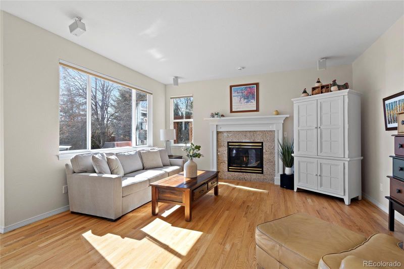 5686 Brook Hollow Dr, Broomfield, CO 80020