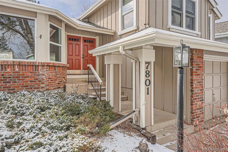 7801 S Hill Dr, Littleton, CO 80120