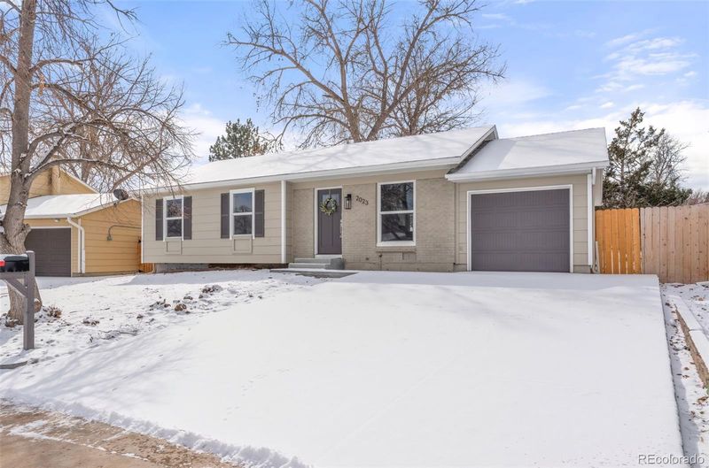 2023 S Idalia St, Aurora, CO 80013