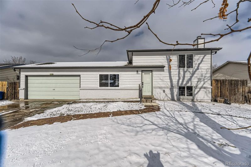 15689 E Eastman Pl, Aurora, CO 80013