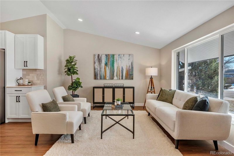6655 W Glasgow Ave, Littleton, CO 80128