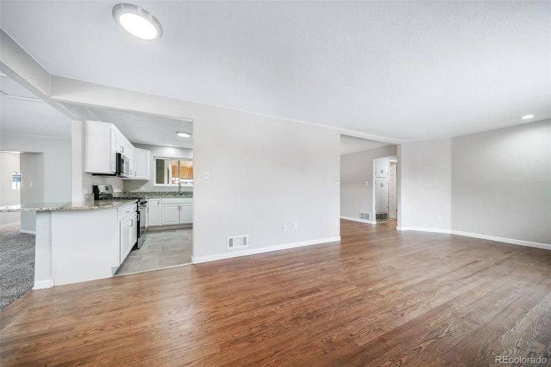 81 S Chase Dr, Lakewood, CO 80226