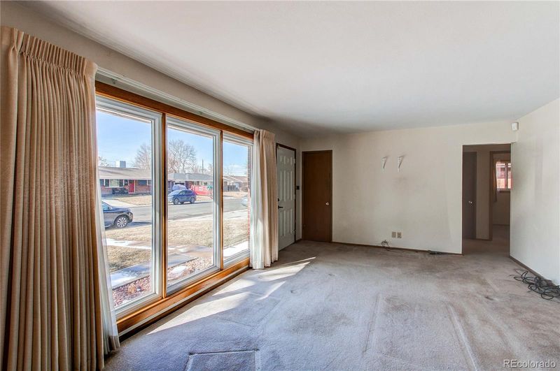1976 S Quitman St, Denver, CO 80219