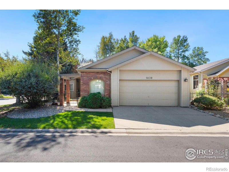 1438 Front Nine Dr, Fort Collins, CO 80525