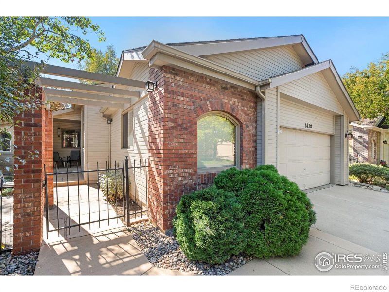 1438 Front Nine Dr, Fort Collins, CO 80525