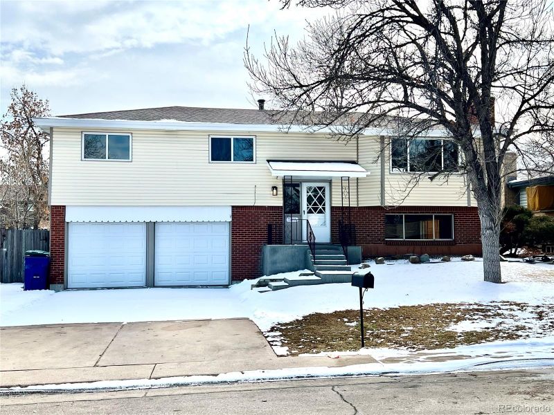 7460 W Bails Ave, Lakewood, CO 80232