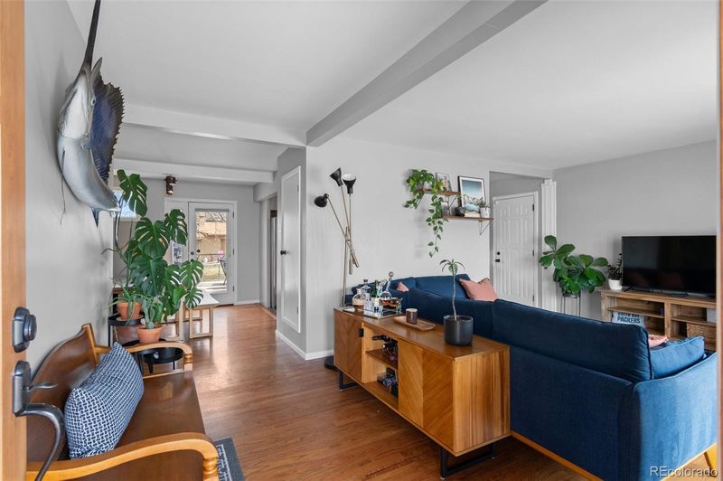 1526 S Elm St, Denver, CO 80222