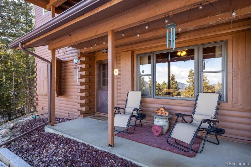 636 Chute Rd, Golden, CO 80403