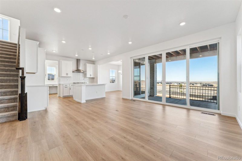 8950 Whiteclover St, Littleton, CO 80125