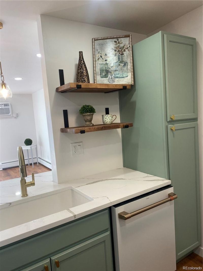 1200 Golden Cir #505, Golden, CO 80401