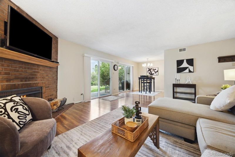 3343 S Monaco Pw #A, Denver, CO 80222