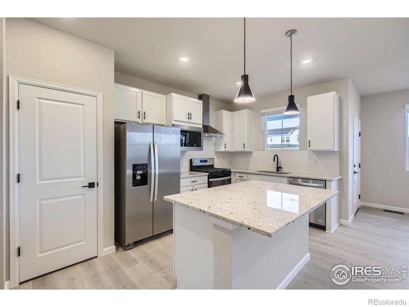 759 Star Grass Ln, Fort Collins, CO 80524