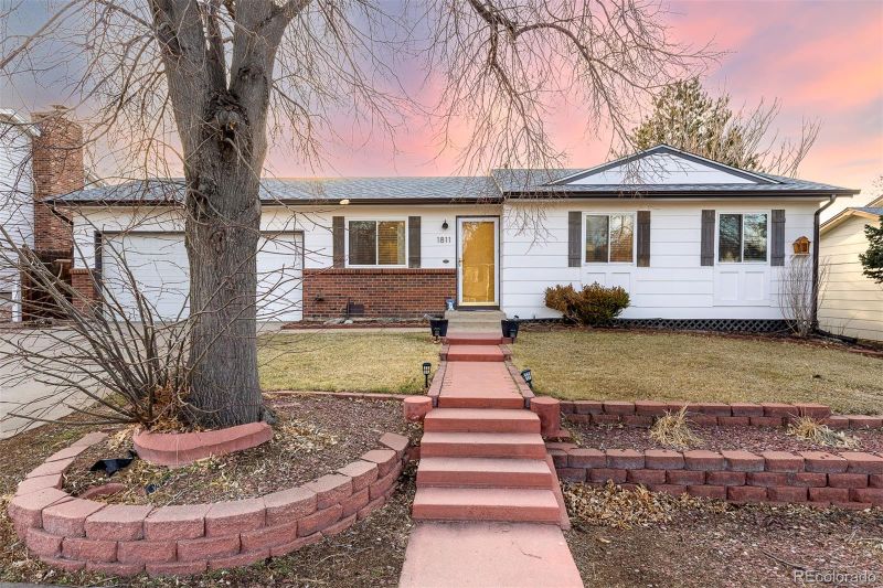 1811 S Norfolk St, Aurora, CO 80017