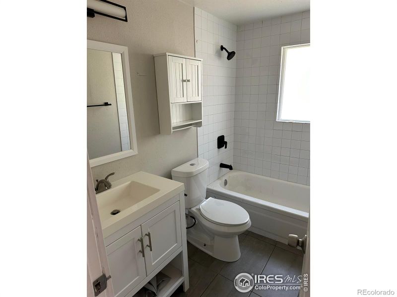 26 Valentine Ln, Longmont, CO 80501