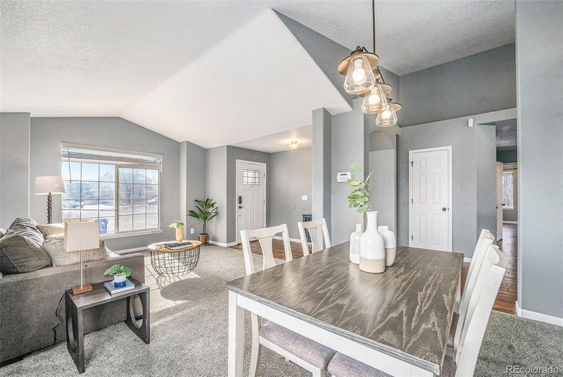 2161 S Genoa St, Aurora, CO 80013