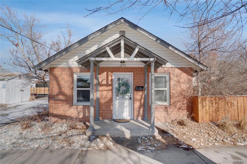 725 E Exposition Ave, Denver, CO 80209
