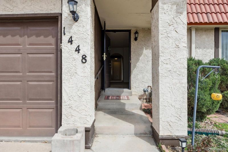 1448 S Troy St, Aurora, CO 80012