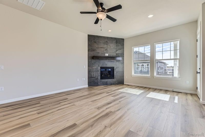 8946 S Rome Ct, Aurora, CO 80016