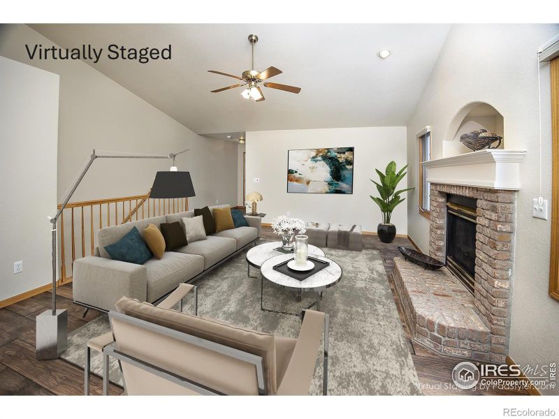 898 N 4th St, Johnstown, CO 80534